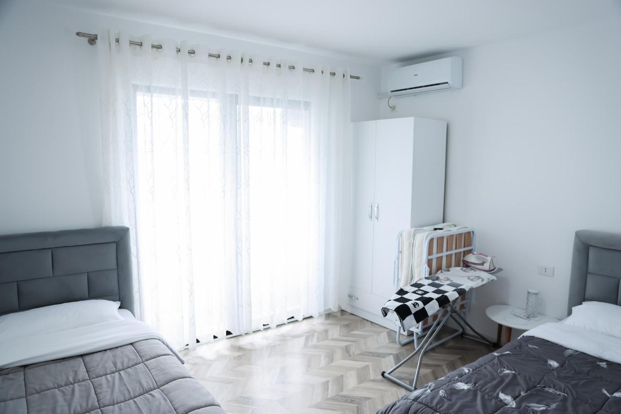 Family Apartment Tirana Kültér fotó